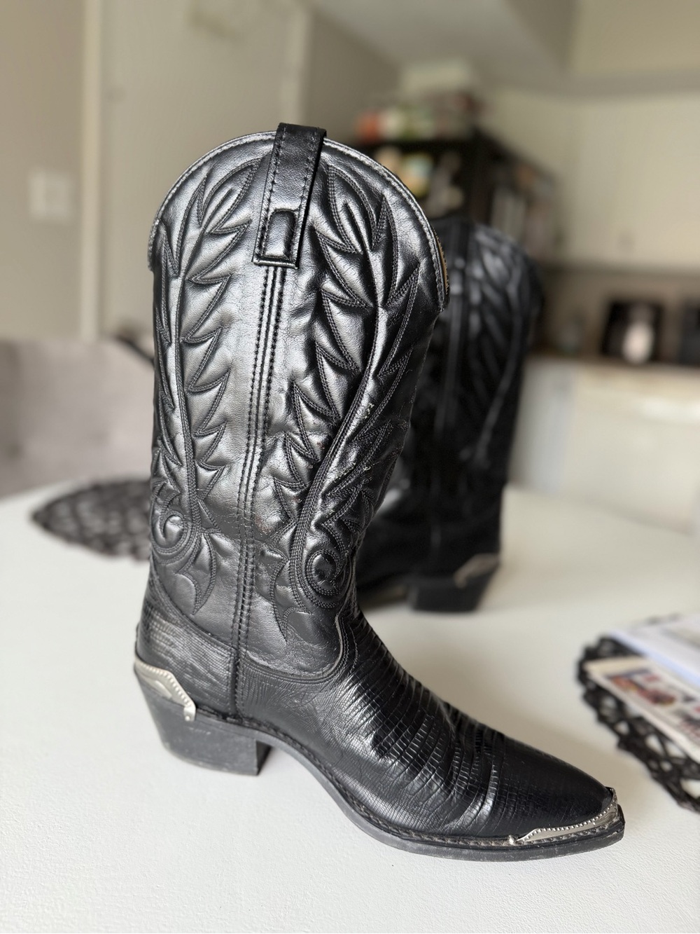 Men’s Dingo Black Leather Western Cowboy Boots with Silver Toe Accents - Picture 10 of 16